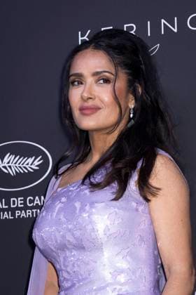 Photocall Women in Motion dinner by Kering group, Place de la Castre, at the 77th Cannes International Film Festival Salma Hayek Photocall Women in Motion dinner by Kering group, Place de la Castre, at the 77th Cannes International Film Festival on May 19, 2024 Olivier Borde Bestimage Photocall 2024 Kering Women In Motion Awards and Cannes Film Festival Presidential Dinner at the 77th annual Cannes Film Festival at the Place de la Castre on May 19, 2024 in Cannes, France Cannes France  Copyright: xOLIVIERxBORDEx xBESTIMAGExOLIVIERxBORDEx xBESTIMAGEx