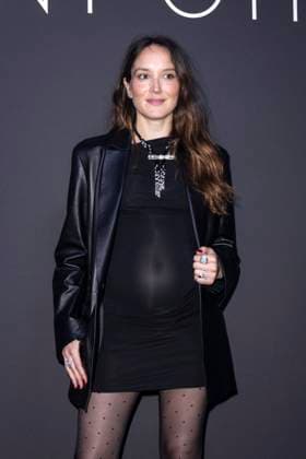 Photocall of the Women in Motion dinner by the Kering group, Place de la Castre, at the 77th Cannes International Film Festival Anais Demoustier pregnant Photocall of the Women in Motion dinner by the Kering group, Place de la Castre, at the 77th Cannes International Film Festival on May 19, 2024 Olivier Borde Bestimage Photocall 2024 Kering Women In Motion Awards and Cannes Film Festival Presidential Dinner at the 77th annual Cannes Film Festival at the Place de la Castre on May 19, 2024 in Cannes, France Cannes France  Copyright: xOLIVIERxBORDEx xBESTIMAGExOLIVIERxBORDEx xBESTIMAGEx