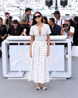 Cannes, France: Cannes, 77th Cannes Film Festival 2024 Photocall film Ã¢â‚¬oeThe substanceÃ¢â‚¬Â In the photo: Demi Moore Cannes France  - ZUMAp169 20240520_zea_p169_341 Copyright: xAlbertoxTerenghix