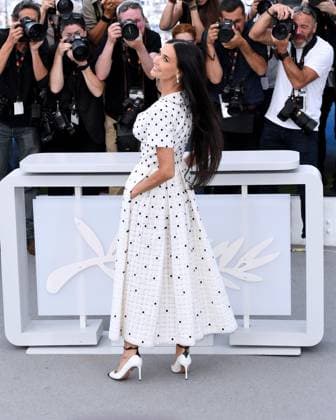 Cannes, France: Cannes, 77th Cannes Film Festival 2024 Photocall film Ã¢â‚¬oeThe substanceÃ¢â‚¬Â In the photo: Demi Moore Cannes France  - ZUMAp169 20240520_zea_p169_356 Copyright: xAlbertoxTerenghix