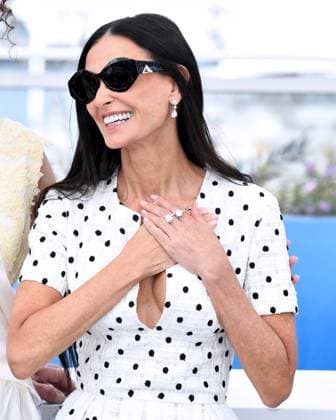 Internationale Filmfestspiele von Cannes, The Substance Photocall Cannes, France: Cannes, 77th Cannes Film Festival 2024 Photocall film Ã¢â‚¬oeThe substanceÃ¢â‚¬Â In the photo: Demi Moore Cannes France  - ZUMAp169 20240520_zea_p169_396 Copyright: xAlbertoxTerenghix