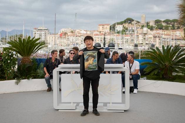 Photocall de la remise de la Palme d?Or d?Honneur au studio GHILBI lors du 77eme Festival International du Film de Cannes Kenichi Yoda Photocall de la remise de la Palme d?Or d?Honneur au studio GHILBI lors du 77eme Festival International du Film de Cannes le 20 mai 2024 Jacovides Moreau Bestimage Photocall for the Palme DOr Winner Studio Ghibli at the 77th annual Cannes Film Festival at Palais des Festivals on May 20, 2024 in Cannes, France Cannes France  Copyright: xJACOVIDES-MOREAUx xBESTIMAGExJACOVIDES-MOREAUx xBESTIMAGEx