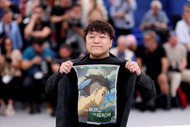 Photocall de la remise de la Palme d?Or d?Honneur au studio GHILBI lors du 77eme Festival International du Film de Cannes Kenichi Yoda Photocall de la remise de la Palme d?Or d?Honneur au studio GHILBI lors du 77eme Festival International du Film de Cannes le 20 mai 2024 Jacovides Moreau Bestimage Photocall for the Palme DOr Winner Studio Ghibli at the 77th annual Cannes Film Festival at Palais des Festivals on May 20, 2024 in Cannes, France Cannes France  Copyright: xJACOVIDES-MOREAUx xBESTIMAGExJACOVIDES-MOREAUx xBESTIMAGEx