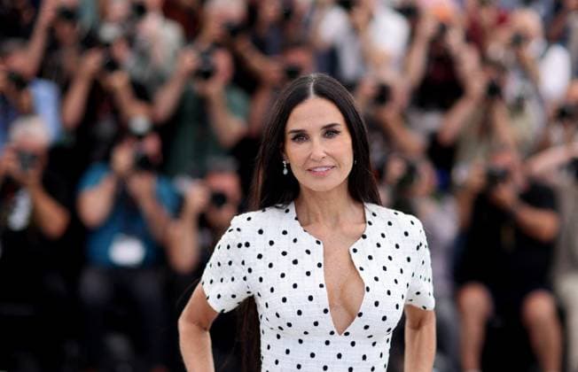 Demi Moore The Substance Photocall at the 77th International Cannes Film Festival on May 20, 2024 Moreau Jacovides Bestimage The Substance Photocall at the 77th annual Cannes Film Festival at Palais des Festivals on May 20, 2024 in Cannes, France Cannes France  Copyright: xJACOVIDES-MOREAUx xBESTIMAGExJACOVIDES-MOREAUx xBESTIMAGEx