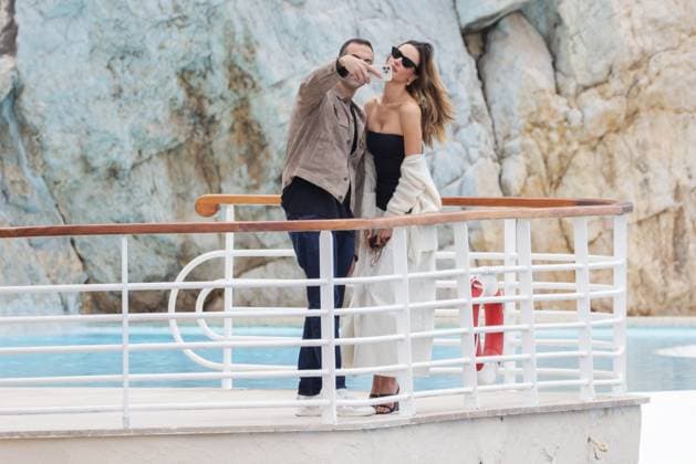 Alessandra Ambrosio At Eden Roc - Antibes Alessandra Ambrosio and Mohammed Al Turki enjoying at the Eden Roc hotel, in Antibes, France, on May 20, 2024, during the 77th Annual Cannes Film Festival. Photo by ABACAPRESS.COM Antibes France  Copyright: xABACAx