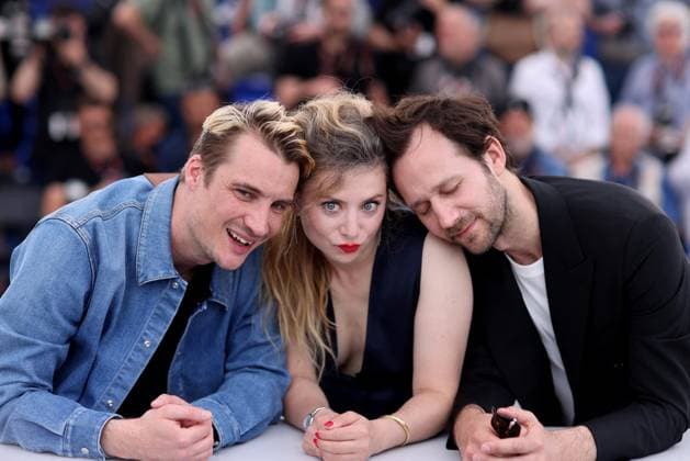 Entertainment Bilder des Tages Photocall of the film En Fanfare Cannes Premiere during the 77eme Festival International du Film de Cannes Pierre Lottin, Sarah Suco, Benjamin Lavernhe Photocall of the film En Fanfare Cannes Premiere during the 77eme Festival International du Film de Cannes May 14 25, 2024 , May 20th, 2024 Jacovides Moreau Bestimage Photocall of the film The Marching Band Cannes Premiere during the 77th Cannes International Film Festival May 14 25, 2024 , May 20th, 2024 Cannes France  Copyright: xJACOVIDES-MOREAUx xBESTIMAGExJACOVIDES-MOREAUx xBESTIMAGEx