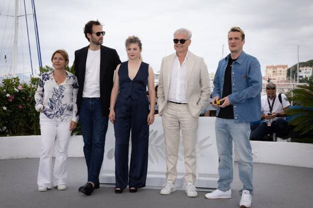 Cannes - En Fanfare Photocall Pierre Lottin, Emmanuel Courcol, Sarah Suco, Benjamin Lavernhe and Irene Muscari attend the En Fanfare (The Marching Band) photocall at the 77th annual Cannes Film Festival at Palais des Festivals on May 20, 2024 in Cannes, France. Photo by Shootpix ABACAPRESS.COM Cannes France  Copyright: xShootpix ABACAx