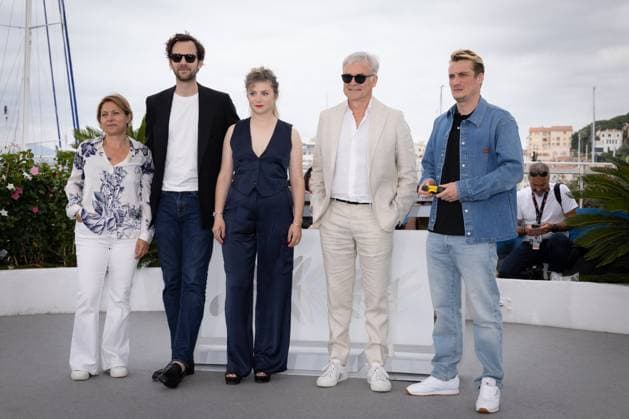Cannes - En Fanfare Photocall Pierre Lottin, Emmanuel Courcol, Sarah Suco, Benjamin Lavernhe and Irene Muscari attend the En Fanfare (The Marching Band) photocall at the 77th annual Cannes Film Festival at Palais des Festivals on May 20, 2024 in Cannes, France. Photo by Shootpix ABACAPRESS.COM Cannes France  Copyright: xShootpix ABACAx