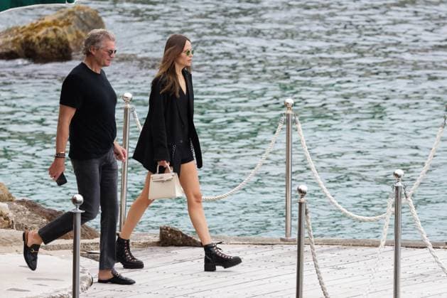 Natasha Poly At Eden Roc - Antibes Natasha Poly and Peter Bakker seen at the Cap Eden Roc hotel in Antibes, France, on May 20, 2024, during the Cannes Film Festival. Photo by ABACAPRESS.COM Antibes France  Copyright: xABACAx