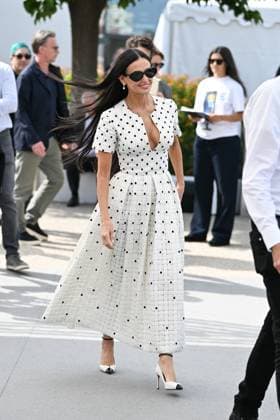 77eme Festival International du Film de Cannes Photocall du film 77th International Cannes Film Festival Photocall THE SUBSTANCE DEMI MOORE 305236 2024 05 20 Cannes France  Copyright: xSergexArnalx xStarfacex STAR_305236_001