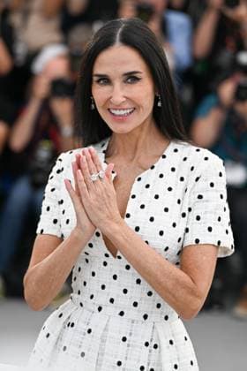77eme Festival International du Film de Cannes Photocall du film 77th International Cannes Film Festival Photocall THE SUBSTANCE DEMI MOORE 305236 2024 05 20 Cannes France  Copyright: xSergexArnalx xStarfacex STAR_305236_018