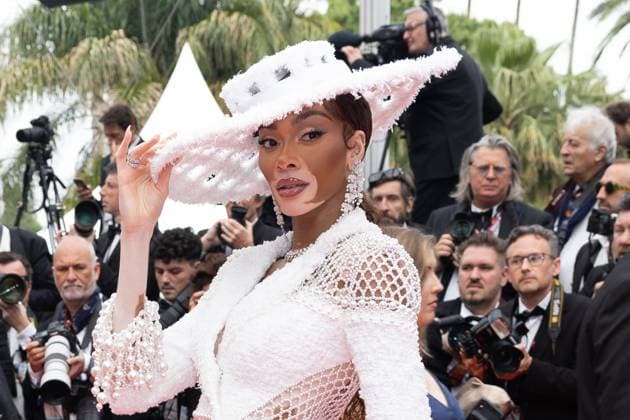 B MontÃ e des marches du film Â The Apprentice Â lors du 77eme Festival International du Film de Cannes Winnie Harlow MontÃ e des marches du film Â The Apprentice Â lors du 77eme Festival International du Film de Cannes, au Palais des Festivals Ã Cannes On may 20th 2024 Olivier Borde Bestimage Red carpet of the movie Â The Apprentice Â during the 77th Cannes International Film Festival at the Palais des Festivals in Cannes, France On may 20th 2024 Cannes France  Copyright: xOLIVIERxBORDEx xBESTIMAGExOLIVIERxBORDEx xBESTIMAGEx