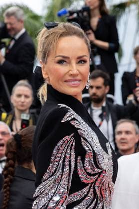 B MontÃ e des marches du film Â The Apprentice Â lors du 77eme Festival International du Film de Cannes Adriana Karembeu MontÃ e des marches du film Â The Apprentice Â lors du 77eme Festival International du Film de Cannes, au Palais des Festivals Ã Cannes On may 20th 2024 Olivier Borde Bestimage Red carpet of the movie Â The Apprentice Â during the 77th Cannes International Film Festival at the Palais des Festivals in Cannes, France On may 20th 2024 Cannes France  Copyright: xOLIVIERxBORDEx xBESTIMAGExOLIVIERxBORDEx xBESTIMAGEx