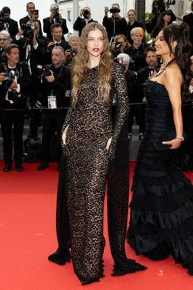 M MontÃ e des marches du film Â The Apprentice Â lors du 77eme Festival International du Film de Cannes Barbara Palvin MontÃ e des marches du film Â The Apprentice Â lors du 77eme Festival International du Film de Cannes, au Palais des Festivals Ã Cannes On may 20th 2024 Jacovides Moreau Bestimage Red carpet of the movie Â The Apprentice Â during the 77th Cannes International Film Festival at the Palais des Festivals in Cannes, France On may 20th 2024 Cannes France  Copyright: xJACOVIDES-MOREAUx xBESTIMAGExJACOVIDES-MOREAUx xBESTIMAGEx