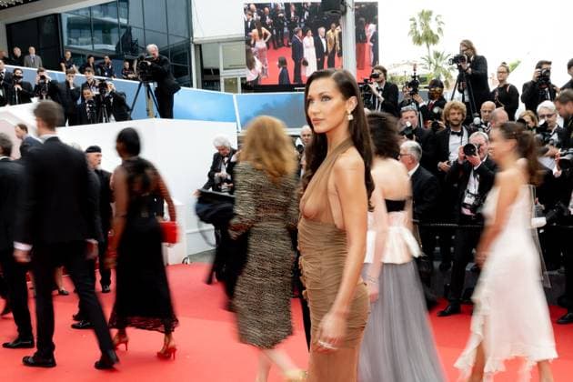 M MontÃ e des marches du film Â The Apprentice Â lors du 77eme Festival International du Film de Cannes Bella Hadid MontÃ e des marches du film Â The Apprentice Â lors du 77eme Festival International du Film de Cannes, au Palais des Festivals Ã Cannes On may 20th 2024 Jacovides Moreau Bestimage Red carpet of the movie Â The Apprentice Â during the 77th Cannes International Film Festival at the Palais des Festivals in Cannes, France On may 20th 2024 Cannes France  Copyright: xJACOVIDES-MOREAUx xBESTIMAGExJACOVIDES-MOREAUx xBESTIMAGEx