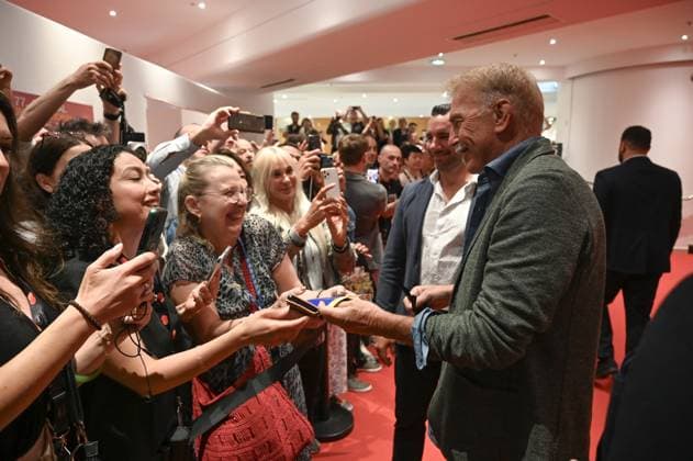 77eme Festival International du Film de Cannes MontÃ e des marches du film 77th International Cannes Film Festival Press Conference HORIZON KEVIN COSTNER 305241 2024 05 20 Costner, Kevin  Copyright: xSergexArnalx xStarfacex STAR_305241_008