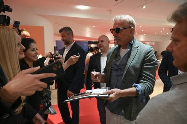 77eme Festival International du Film de Cannes MontÃ e des marches du film 77th International Cannes Film Festival Press Conference HORIZON KEVIN COSTNER 305241 2024 05 20 Costner, Kevin  Copyright: xSergexArnalx xStarfacex STAR_305241_012