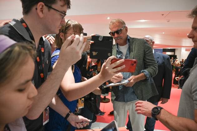 77eme Festival International du Film de Cannes MontÃ e des marches du film 77th International Cannes Film Festival Press Conference HORIZON KEVIN COSTNER 305241 2024 05 20 Costner, Kevin  Copyright: xSergexArnalx xStarfacex STAR_305241_015