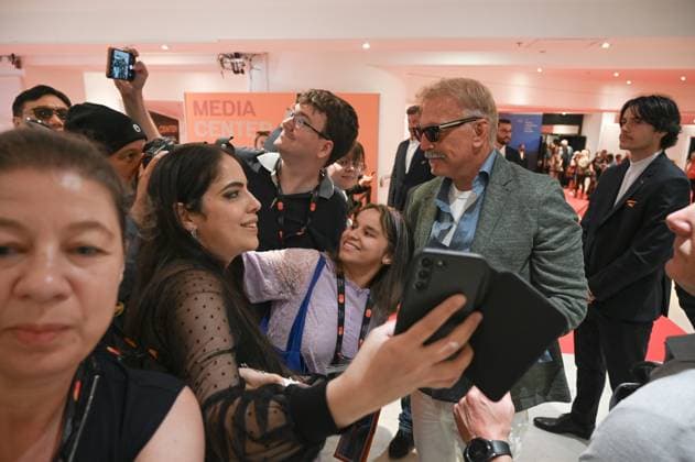 77eme Festival International du Film de Cannes MontÃ e des marches du film 77th International Cannes Film Festival Press Conference HORIZON KEVIN COSTNER 305241 2024 05 20 Costner, Kevin  Copyright: xSergexArnalx xStarfacex STAR_305241_016