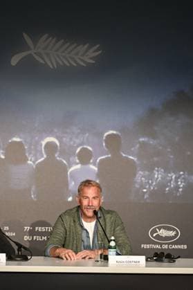 77eme Festival International du Film de Cannes MontÃ e des marches du film 77th International Cannes Film Festival Press Conference HORIZON KEVIN COSTNER 305241 2024 05 20 Costner, Kevin  Copyright: xSergexArnalx xStarfacex STAR_305241_028