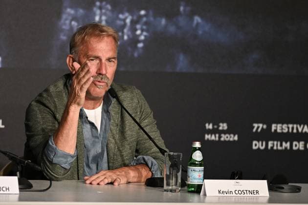 77eme Festival International du Film de Cannes MontÃ e des marches du film 77th International Cannes Film Festival Press Conference HORIZON KEVIN COSTNER 305241 2024 05 20 Costner, Kevin  Copyright: xSergexArnalx xStarfacex STAR_305241_032