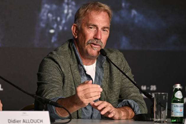 77eme Festival International du Film de Cannes MontÃ e des marches du film 77th International Cannes Film Festival Press Conference HORIZON KEVIN COSTNER 305241 2024 05 20 Costner, Kevin  Copyright: xSergexArnalx xStarfacex STAR_305241_033