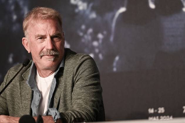 77eme Festival International du Film de Cannes MontÃ e des marches du film 77th International Cannes Film Festival Press Conference HORIZON KEVIN COSTNER 305241 2024 05 20 Costner, Kevin  Copyright: xSergexArnalx xStarfacex STAR_305241_039