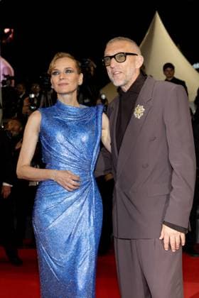 M MontÃ e des marches du film Â The Shrouds Les linceuls Â lors du 77eme Festival International du Film de Cannes Diane Kruger et Vincent Cassel MontÃ e des marches du film Â Les Linceuls Â lors du 77eme Festival International du Film de Cannes, au Palais des Festivals Ã Cannes On may 20th 2024 Jacovides Moreau Bestimage Red carpet of the movie Â The Shrouds Â during the 77th Cannes International Film Festival at the Palais des Festivals in Cannes, France On may 20th 2024 Cannes France  Copyright: xJACOVIDES-MOREAUx xBESTIMAGExJACOVIDES-MOREAUx xBESTIMAGEx