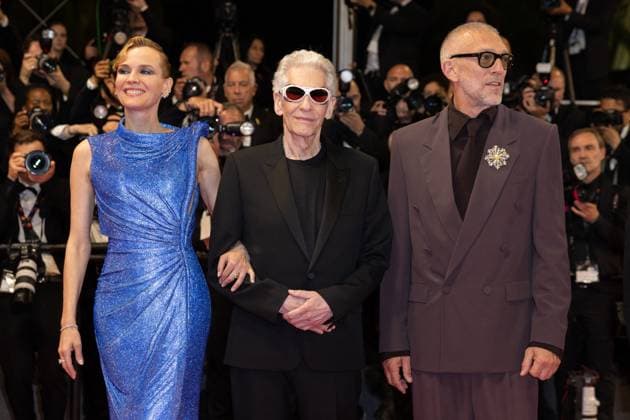 B MontÃ e des marches du film Â The Shrouds Les linceuls Â lors du 77eme Festival International du Film de Cannes Diane Kruger, David Cronenberg, Vincent Cassel MontÃ e des marches du film Â Les Linceuls Â lors du 77eme Festival International du Film de Cannes, au Palais des Festivals Ã Cannes Le 20 mai 2024 Olivier Borde Bestimage Red carpet of the movie Â The Shrouds Â during the 77th Cannes International Film Festival at the Palais des Festivals in Cannes, France On may 20th 2024 Cannes France  Copyright: xOLIVIERxBORDEx xBESTIMAGExOLIVIERxBORDEx xBESTIMAGEx