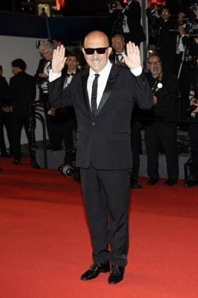 M MontÃ e des marches du film Â The Shrouds Les linceuls Â lors du 77eme Festival International du Film de Cannes Gaspar NoÃ MontÃ e des marches du film Â Les Linceuls Â lors du 77eme Festival International du Film de Cannes, au Palais des Festivals Ã Cannes Le 20 mai 2024 Jacovides Moreau Bestimage Red carpet of the movie Â The Shrouds Â during the 77th Cannes International Film Festival at the Palais des Festivals in Cannes, France On may 20th 2024 Cannes France  Copyright: xJACOVIDES-MOREAUx xBESTIMAGExJACOVIDES-MOREAUx xBESTIMAGEx