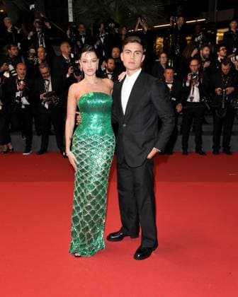 Cannes, France: Cannes, 77th Cannes Film Festival 2024, Red carpet film The Shrouds (Les Linceuls) In the photo: Paulo Dybala, Oriana Sabatini Cannes France  - ZUMAp169 20240520_zea_p169_1801 Copyright: xAlbertoxTerenghix