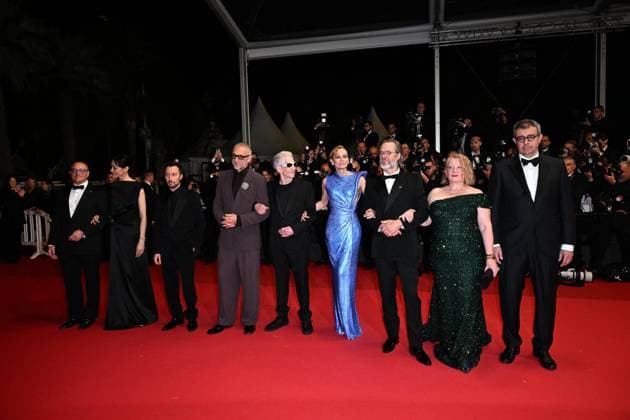 Cannes, 77th Cannes Film Festival 2024, Red carpet film The Shrouds Cannes, 77th Cannes Film Festival 2024, Red carpet film The Shrouds in the photo Vincent Cassel, Diane Kruger, Elizabeth Saunders, SaÃ¯d Ben SaÃ¯d, Guy Pearce, Anthony Vaccarello, Sandrine Holt, David Cronenberg, Martin Katz Cannes France  Copyright: xIPA ABACAx