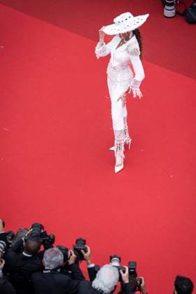 Winnie Harlow MontÃ e des marches of the movie Â The Apprentice Â during the 77th Cannes International Film Festival at the Palais des Festivals in Cannes On may 20th 2024 Olivier Borde Pool Cannes Bestimage Red carpet of the movie Â The Apprentice Â during the 77th Cannes International Film Festival at the Palais des Festivals in Cannes, France On may 20th 2024 Cannes France  Copyright: xPoolxCannesx xBestimagexPoolxCannesx xBestimagex