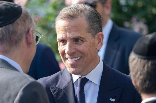 May 20, 2024, Washington, District Of Columbia, USA: Hunter Biden speaks with guests during a Jewish American Heritage Month celebration at the White House in Washington, DC, May 20, 2024 Washington USA - ZUMAs152 20240520_faa_s152_002 Copyright: xChrisxKleponisx