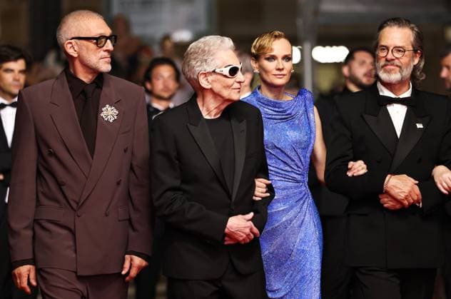 (240521) -- CANNES, May 21, 2024 -- Canadian director David Cronenberg (2nd L) arrives with cast members for the screening of the film The Shrouds at the 77th edition of the Cannes Film Festival in Cannes, southern France, on May 20, 2024. ) FRANCE-CANNES-FILM FESTIVAL-THE SHROUDS GaoxJing 