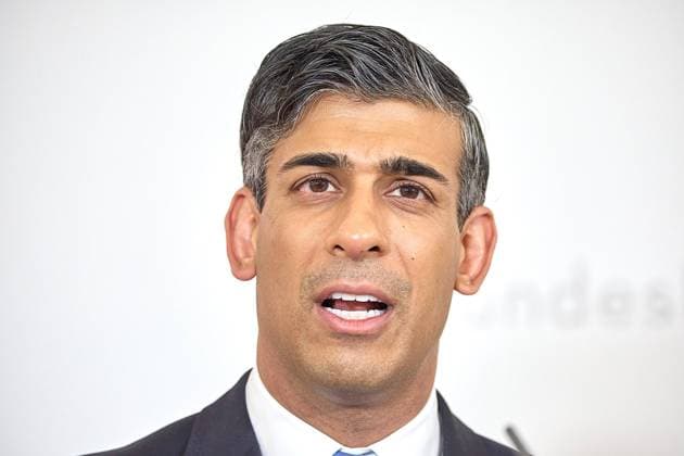 - Wien - 21.05.2024 - Heute am Morgen empfing der österreichische Bundeskanzler den Premierminister des Vereinigten Königreiches von Großbritannien und Nordirland zu einem offiziellen Besuch in Wien. Eines der Themen war die Migration. PHOTO: der britische Premierminister Rishi Sunak bei dem abschliessenden Pressestatement im Bundeskanzleramt. Vienna (Austria) - This morning the Austrian Chancellor received the Prime Minister of the United Kingdom of Great Britain and Northern Ireland on an official visit to Vienna. One of the topics was migration. Britischer Premier auf Arbeisbesuch in Wien *** Vienna 21 05 2024 This morning the Austrian Chancellor received the Prime Minister of the United Kingdom of Great Britain and Northern Irel 