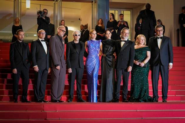 IPP Photo Daniele Cifala™ Cannes 20 05 2024 The Shrouds Les Linceuls Red Carpet The 77th Annual Cannes Film Festival in the photo Anthony Vaccarello, Martin Katz, Vincent Cassel, David Cronenberg, Diane Kruger, Sandrine Holt, Guy Pearce, Elizabeth Saunders Italy Photo Press World Copyright