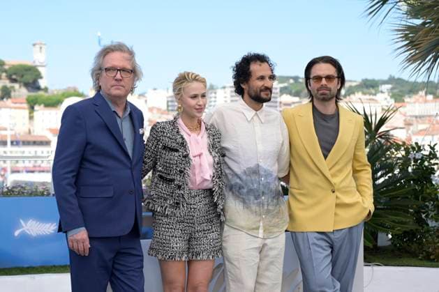 CANNES, FRANCE MAY 21 G D Martin DONOVAN, actor, Maria BAKALOVA, actress, Ali ABBASI director, Sebastian STAN, actor, during the photocall of the film The Apprentice in Competition at the 77th Cannes Film Festival at the Palais des Festivals on May 21, 2024 in Cannes, France CELEBRITES 77eme Festival de Cannes Photocall 21 05 2024 ValentinaClaret Panoramic