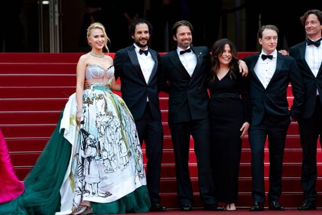 Cannes, France 20th May, 2024 Maria Bakalova, Ali Abbasi, Sebastian Stan, Amy Baer, Gabriel Sherman, Louis TisnÃ attends The Apprentice Screening red carpet at the 77th annual Cannes Film Festival at Palais des Festivals on May Ã Ã , 2024 in Cannes, France CINEMA 77eme Festival de Cannes Red Carpet du film The Apprentice 20 05 2024 NorbertScanella Panoramic 
