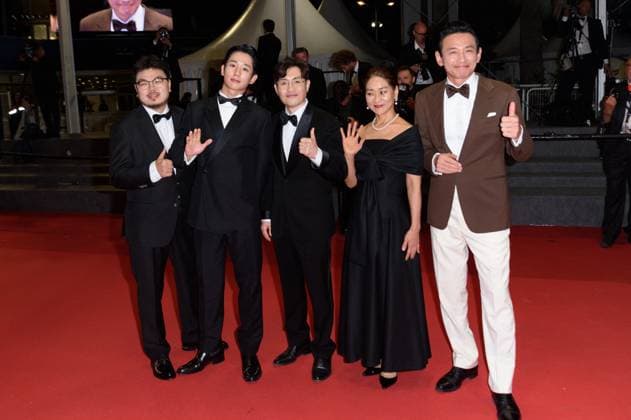Cannes Veteran 2 Red Carpet NG Jung Hae-in, Ryoo Seung-Wan, a guest and Hwang Jeong-min attending the ?Veteran 2? Screening and Red Carpet at Palais Des Festivals in Cannes, France on May 20 2024 as part of the 77th Cannes Film Festival. Photo by Nicolas Genin ABACAPRESS.COM Cannes France  Copyright: xGeninxNicolas ABACAx