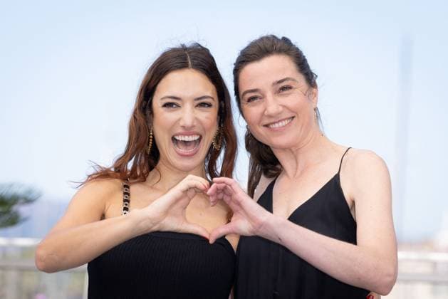 Cannes - Adami Photocall Vanessa Guide and Nina Meurisse attend Adami photocall at the 77th annual Cannes Film Festival at Palais des Festivals on May 21, 2024 in Cannes, France. Photo by Shootpix ABACAPRESS.COM Cannes France  Copyright: xShootpix ABACAx