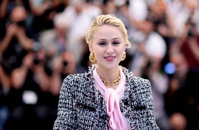 Photocall of the film The Apprentice during the 77th Cannes International Film Festival Maria Bakalova Photocall of the film The Apprentice during the 77th Cannes International Film Festival on May 21, 2024 Jacovides Moreau Bestimage Photocall of the film The Apprentice during the 77th Cannes International Film Festival on May 21, 2024 Cannes France  Copyright: xJACOVIDES-MOREAUx xBESTIMAGExJACOVIDES-MOREAUx xBESTIMAGEx