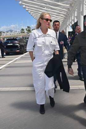 Cannes - Uma Thurman At Nice Airport Uma Thurman at Nice airport ahead the 77th Cannes Film Festival in Nice, France on May 21, 2024. Photo by Julien Reynaud APS-Medias ABACAPRESS.COM Nice France  Copyright: xReynaudxJulien APS-Medias ABACAx