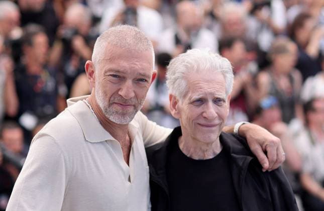 Photocall of the movie The Shrouds Les linceuls CompÃ tition during the 77th Cannes International Film Festival Vincent Cassel, le rÃ alisateur David Cronenberg Photocall of the movie The Shrouds Les linceuls CompÃ tition during the 77th Cannes International Film Festival May 14 25, 2024 , May 21st, 2024 Jacovides Moreau Bestimage Photocall of the movie The Shrouds Les linceuls Competition during the 77th Cannes International Film Festival May 14 25, 2024 , May 21st, 2024 Cannes France  Copyright: xJACOVIDES-MOREAUx xBESTIMAGExJACOVIDES-MOREAUx xBESTIMAGEx