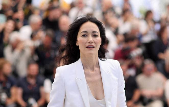Photocall of the movie The Shrouds Les linceuls CompÃ tition during the 77eme Festival International du Film de Cannes Sandrine Holt Photocall of the movie The Shrouds Les linceuls CompÃ tition during the 77eme Festival International du Film de Cannes May 14 25, 2024 , May 21st, 2024 Jacovides Moreau Bestimage Photocall of the movie The Shrouds Les linceuls Competition during the 77th Cannes International Film Festival May 14 25, 2024 , May 21st, 2024 Cannes France  Copyright: xJACOVIDES-MOREAUx xBESTIMAGExJACOVIDES-MOREAUx xBESTIMAGEx