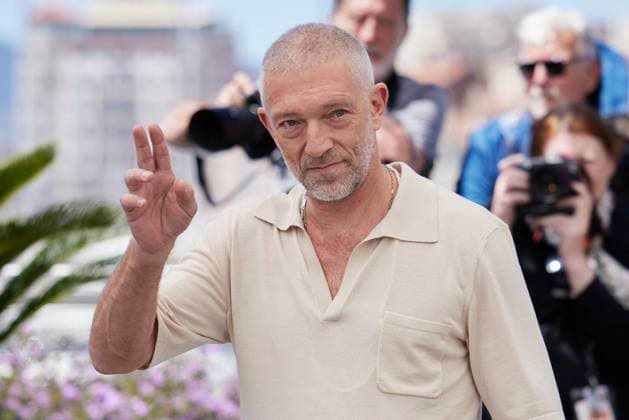 Photocall of the movie The Shrouds Les linceuls CompÃ tition during the 77th Cannes International Film Festival Vincent Cassel Photocall of the movie The Shrouds Les linceuls CompÃ tition during the 77th Cannes International Film Festival May 14 25, 2024 , May 21st, 2024 Moreau Jacovides Bestimage Photocall of the movie The Shrouds Les linceuls Competition during the 77th Cannes International Film Festival May 14 25, 2024 , May 21st, 2024 Cannes France  Copyright: xJACOVIDES-MOREAUx xBESTIMAGExJACOVIDES-MOREAUx xBESTIMAGEx