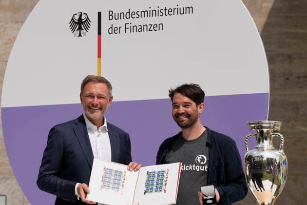 Federal Minister of Finance Lindner presents special postage stamp and 11 euro collectors coin Presentation of the special postage stamp and the 11 euro collectors coin UEFA European Football Championship 2024 with Federal Minister of Finance Christian Lindner at the Federal Ministry of Finance Berlin Berlin GER