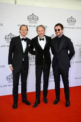 STOCKHOLM, SWEDEN 20240521 Tomas Ledin with his sons John and Theo arrive at the Polar Prize 2024, awarded at the Grand Hotel in Stockholm STOCKHOLM SWEDEN x10070x  Copyright: xJessicaxGow TTx POLARPRISET 2024 BLcA-beNQ7E