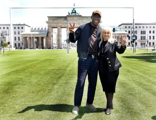 Joe Chialo Senator for Culture and Social Cohesion of Berlin , Iris Spranger Senator for the Interior and Sport at the press conference for the fan zone at the Brandenburg Gate in Berlin Presentation of ideas and plans what awaits visitors to the UEFA EURO, European Championship in Berlin ,