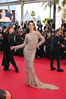 Cannes, France: Cannes, 77th Cannes Film Festival 2024 Red Carpet of the film Marcello Mio In the photo: Coco Rocha Cannes France  - ZUMAp169 20240521_zea_p169_504 Copyright: xManuelexMangiarotti xipa-agencyx